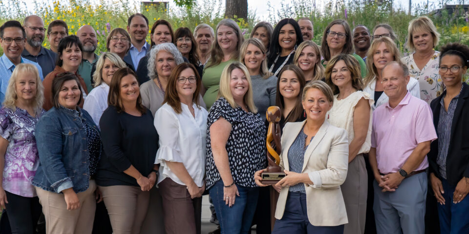 blandin-foundation-staff-and-trustees-ubuntu-award-featured